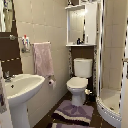 A With A Double Bed And A Balcony * ムーラ